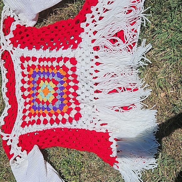 Hand Crafted Fringe White & Red Crochet Granny Square Multicolored Top Handmade - Picture 14 of 17